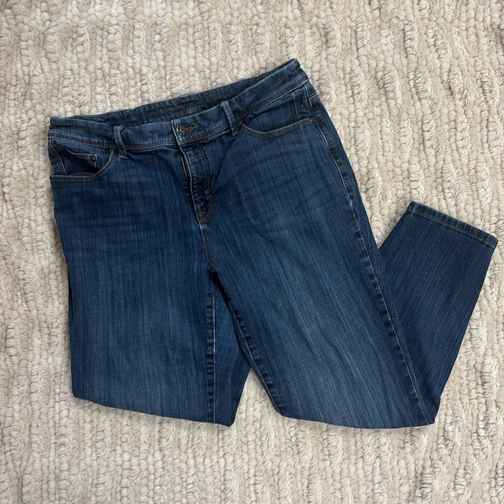 Chicos So Slimming Girlfriend Crop Jeans Dark Wash